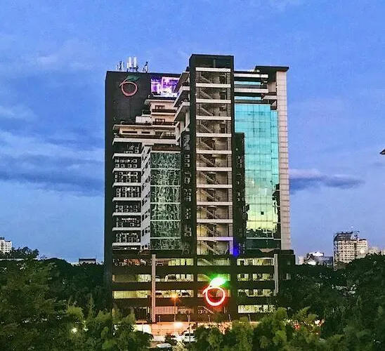 Apartment Spacious Appleone Equicom Ayala