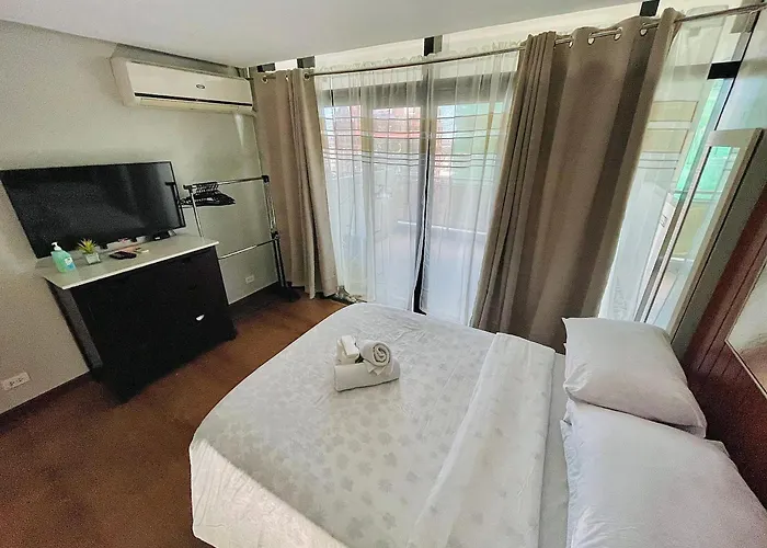 Spacious Appleone Equicom Ayala Apartment Cebu